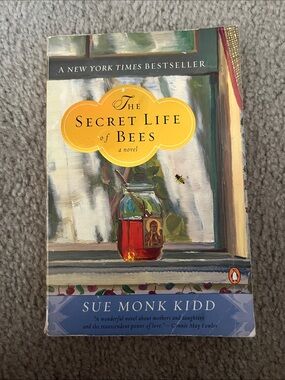 The Secret Life of Bees by Sue Monk Kidd - Yellow & Blue Paperback
